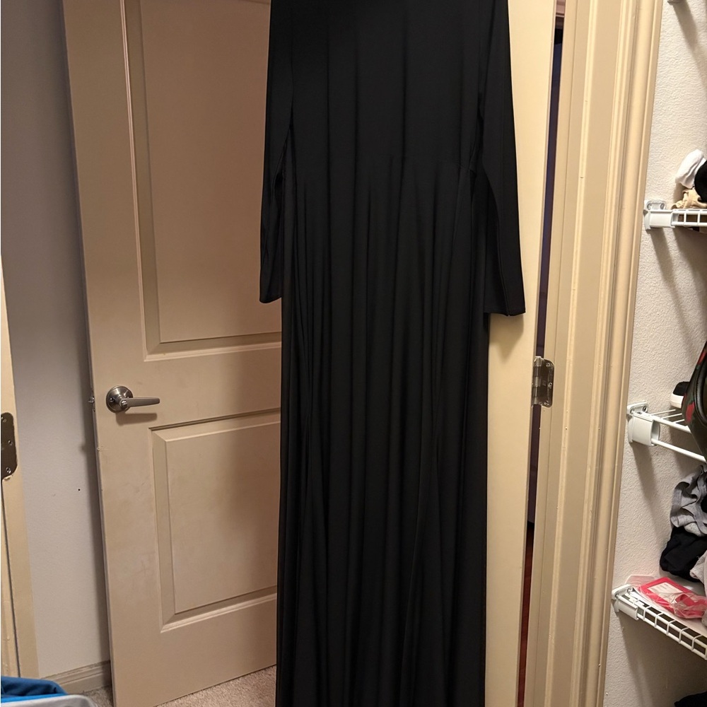 Elegant Black Maxi Dress